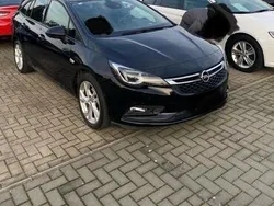 Schwarz Gebraucht 2017 Opel Astra Edition Kombi | 9.000 € (Guter Preis)