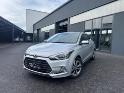 Silber Gebraucht 2016 Hyundai i20 Trend Coupé | 8.475 € (Guter Preis)