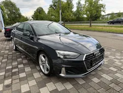 Grau Gebraucht 2020 Audi A5 Sportback Advanced Limousine | 26.500 € (Teuer)