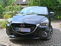 Schwarz Gebraucht 2019 Mazda 2 Sports-Line Limousine | 10.999 € (Guter Preis)