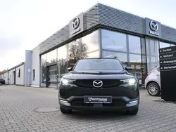 Schwarz Gebraucht 2020 Mazda MX30 Edition SUV | 13.890 € (Guter Preis)