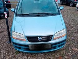 Blau Gebraucht 2004 Fiat Idea Van / Kleinbus | 2.900 €