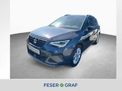 Magnetic grau metallic / midnight schwarz metallic Gebraucht 2022 Seat Arona FR SUV | 22.850 € (Fairer Preis)