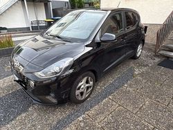 Schwarz Gebraucht 2021 Hyundai i10 Edition 30 Kleinwagen | 7.000 € (Fairer Preis)