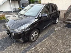 Schwarz Gebraucht 2021 Hyundai i10 Edition 30 Kleinwagen | 7.000 € (Fairer Preis)