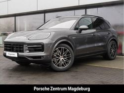 Quarzitgraumetallic Gebraucht 2024 Porsche Cayenne SUV | 121.890 €