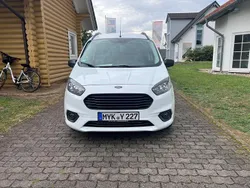 Gebraucht 2020 Ford Tourneo Courier Ambiente Van / Kleinbus | 12.700 € (Fairer Preis)