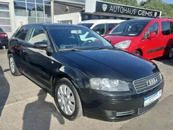 Brillantschwarz Gebraucht 2004 Audi A3 Attraction Limousine | 1.990 € (Guter Preis)
