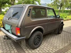 Braun Gebraucht 2021 Lada niva SUV | 13.999 € (Fairer Preis)