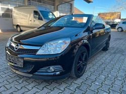 Schwarz Gebraucht 2010 Opel Astra Cabriolet Cabrio | 5.900 € (Teuer)