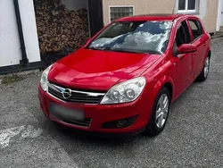 Rot Gebraucht 2009 Opel Astra Limousine | 3.000 € (Fairer Preis)