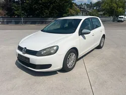 Weiß Gebraucht 2010 VW Golf VI Comfortline Limousine | 2.650 € (Superpreis)