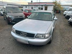 Silber Gebraucht 1998 Audi A8 Limousine | 9.999 €