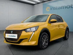 Gelb Gebraucht 2021 Peugeot e-208 Kleinwagen | 16.499 € (Guter Preis)