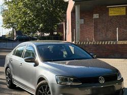 Grau Gebraucht 2012 VW Jetta Limousine | 4.500 € (Fairer Preis)