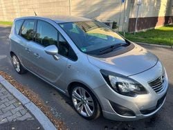 Silber Gebraucht 2013 Opel Meriva OPC Van / Kleinbus | 3.950 € (Fairer Preis)