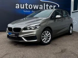 Silber Gebraucht 2015 BMW 218 Active Tourer Basis Van / Kleinbus | 12.900 € (Etwas zu teuer)