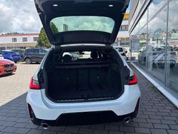 Weiß Gebraucht 2023 BMW 320 M Sport Limousine | 40.700 € (Fairer Preis)
