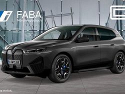 Grau Gebraucht 2022 BMW iX Sport Line SUV | 40.990 € (Fairer Preis)
