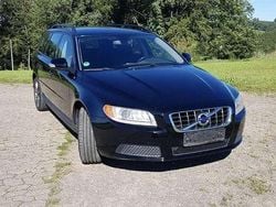 Schwarz Gebraucht 2010 Volvo V70 Kombi | 6.290 € (Fairer Preis)