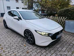 Weiß Gebraucht 2021 Mazda 3 Selection Limousine | 23.500 € (Fairer Preis)