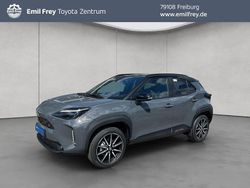 Grau Gebraucht 2025 Toyota Yaris Cross Sport SUV | 33.900 € (Teuer)