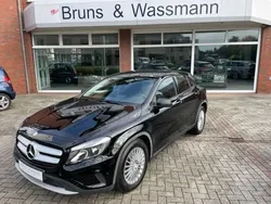 Schwarz Gebraucht 2014 Mercedes GLA200 SUV | 11.450 € (Etwas zu teuer)