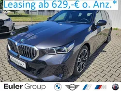 Grau Gebraucht 2024 BMW 520 M Sport Kombi | 53.289 € (Superpreis)
