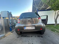 Beige Gebraucht 2010 Toyota iQ Kleinwagen | 2.300 €