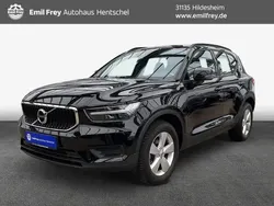 Schwarz (black solid (stone) / solid) Gebraucht 2022 Volvo XC40 Core SUV | 32.998 € (Fairer Preis)
