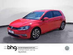 Rot Gebraucht 2018 VW Golf VII Comfortline Limousine | 15.860 € (Fairer Preis)