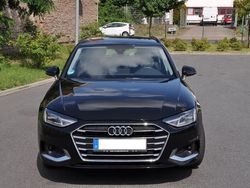 Schwarz Gebraucht 2021 Audi A4 Advanced Plus Kombi | 19.900 €
