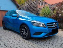 Blau Gebraucht 2012 Mercedes A180 Limousine | 7.000 €
