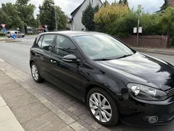 Schwarz Gebraucht 2009 VW Golf VI Highline Kleinwagen | 3.900 € (Guter Preis)