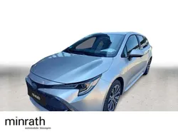 Silber Gebraucht 2022 Toyota Corolla Team Kombi | 24.980 € (Fairer Preis)