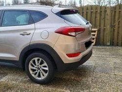 Grau Gebraucht 2018 Hyundai Tucson SUV | 11.000 € (Guter Preis)