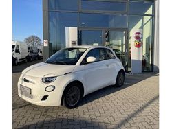 Arktis weiß) (weiss Gebraucht 2023 Fiat 500e Kleinwagen | 17.990 € (Guter Preis)
