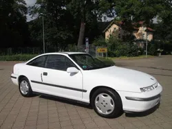 Weiß Gebraucht 1991 Opel Calibra Coupé | 1.450 €