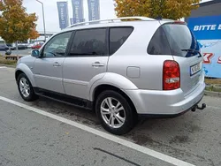 Grau Gebraucht 2012 Ssangyong Rexton II Sapphire SUV | 5.999 €