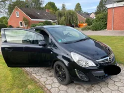 Schwarz Gebraucht 2011 Opel Corsa Kleinwagen | 3.400 € (Fairer Preis)