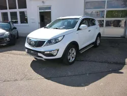 (wd) cararraweiss Gebraucht 2012 Kia Sportage Vision SUV | 9.680 € (Fairer Preis)