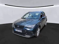 Grau Gebraucht 2023 Seat Arona FR SUV | 21.990 € (Guter Preis)