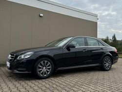 Schwarz Gebraucht 2016 Mercedes E200 Avantgarde Limousine | 15.500 € (Etwas zu teuer)