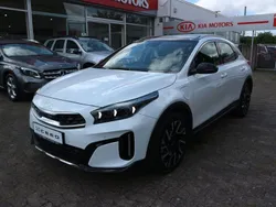 (hw2) deluxe white m Gebraucht 2022 Kia XCeed Spirit SUV | 32.990 €