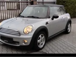 Grau Gebraucht 2007 Mini Cooper Kleinwagen | 3.200 €