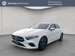 Weiß Gebraucht 2024 Mercedes A180 Advanced Limousine | 27.200 € (Fairer Preis)