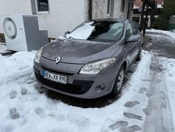 Grau Gebraucht 2009 Renault Mégane Dynamique Limousine | 2.800 € (Fairer Preis)