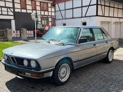 Cosmosblau Gebraucht 1986 BMW 520 Limousine | 8.250 €