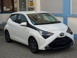 Weiß Gebraucht 2019 Toyota Aygo X-play Kleinwagen | 8.980 € (Fairer Preis)