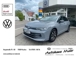 Mondsteingrau Gebraucht 2024 VW Golf VIII Goal Kombi | 27.390 €